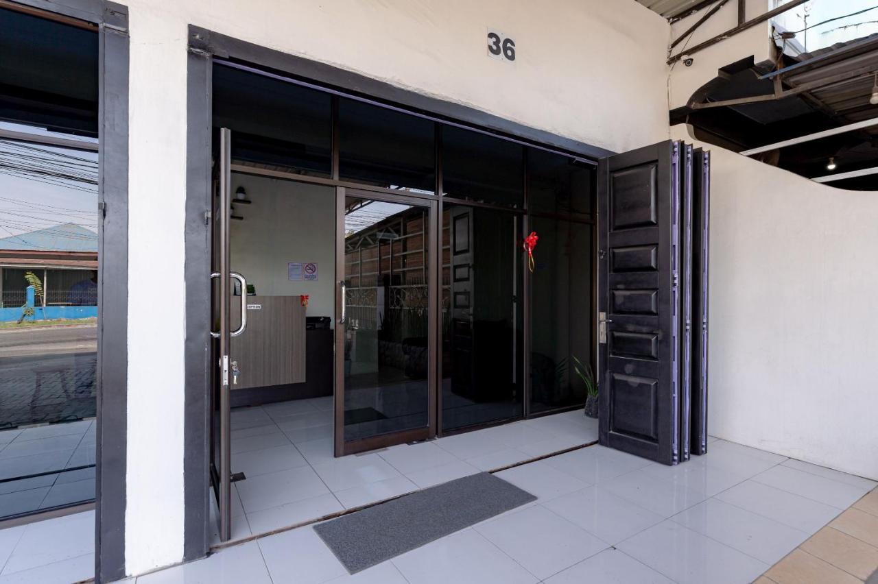 Reddoorz @ Simpang Pemda Medan Hotel Exterior photo
