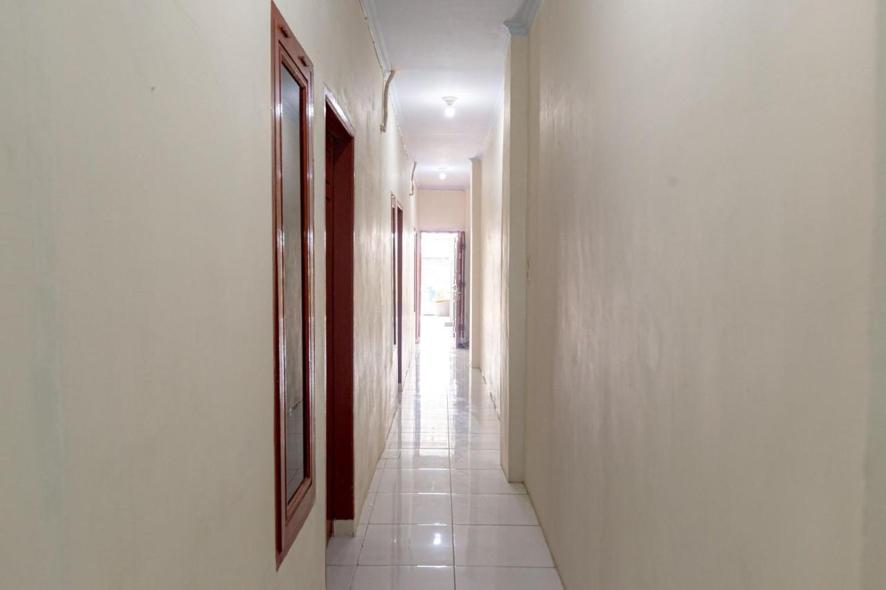 Reddoorz @ Simpang Pemda Medan Hotel Exterior photo